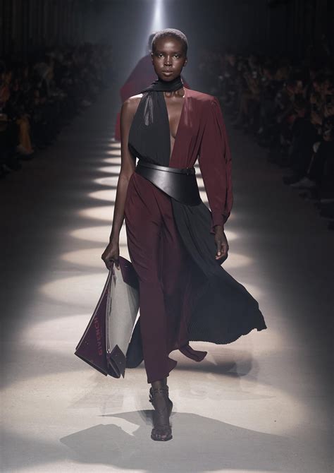 hdg givenchy|givenchy midshow 2020.